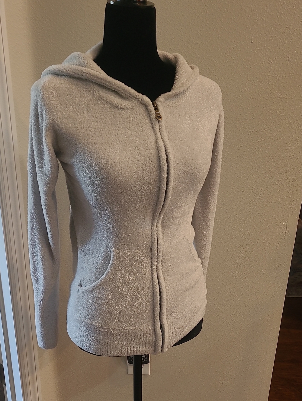 Barefoot Dreams Cozy Hooded Zip-Front Women's Sweater - Light Gray Large